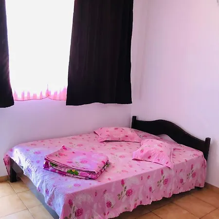 Vila Iuliana Costinesti